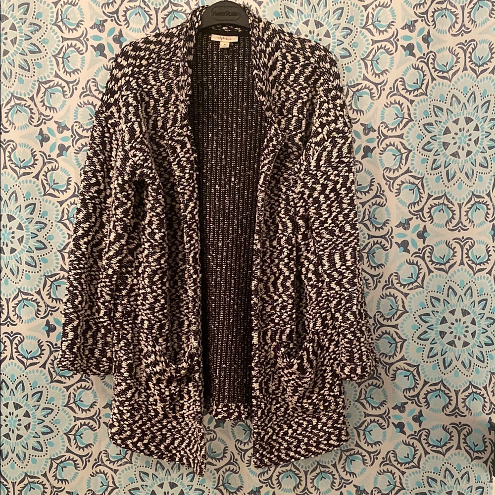 Chic Black and White Style & Co Women's Knit Cardigan - Medium